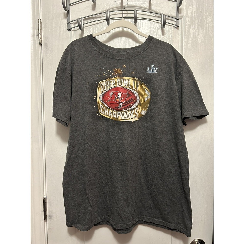 Tom Brady Tampa Bay Buccaneers Super Bowl LV Champions T-Shirt Men's XL Gray Tee